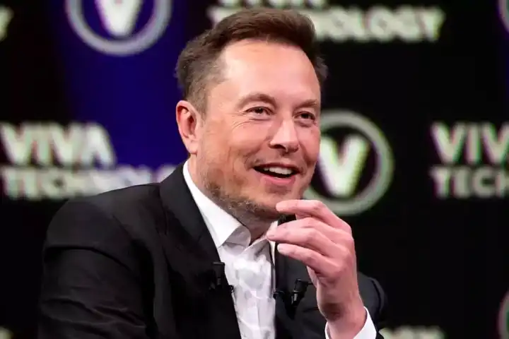 Elon Musk, Liverpool'u Alıyor Mu? Babası Açıkladı!